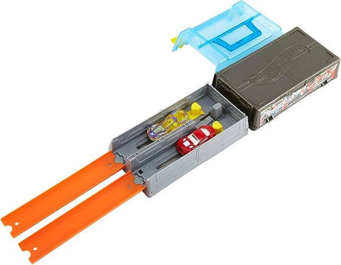 Hot Wheels Action Race Case Track Set - Portable Playset 4+