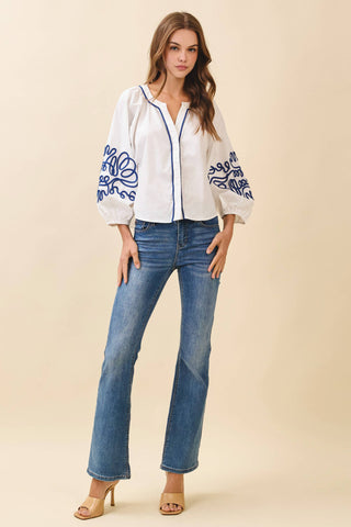 Bold Embroidery Puff Sleeves Blouse