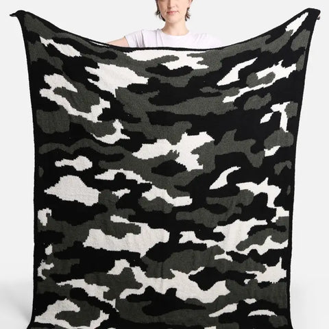 FC | Camo Throw
