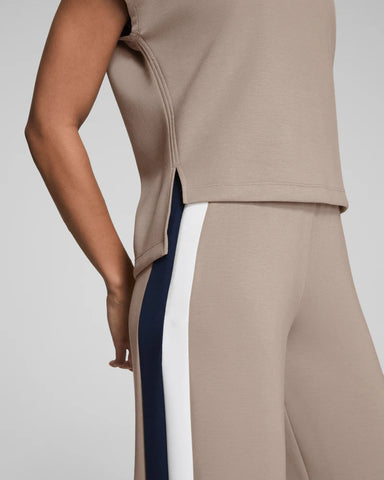 Spanx | Airessentials Light Tee