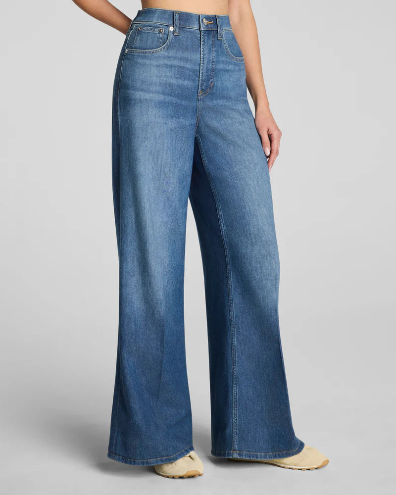 Spanx | SuperSmooth Lightweight Super Wide Leg Jean