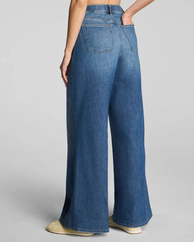 Spanx | SuperSmooth Lightweight Super Wide Leg Jean