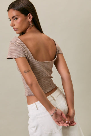 Short Sleeve Stripe Top with Scoop Back in Brown/White Stripe