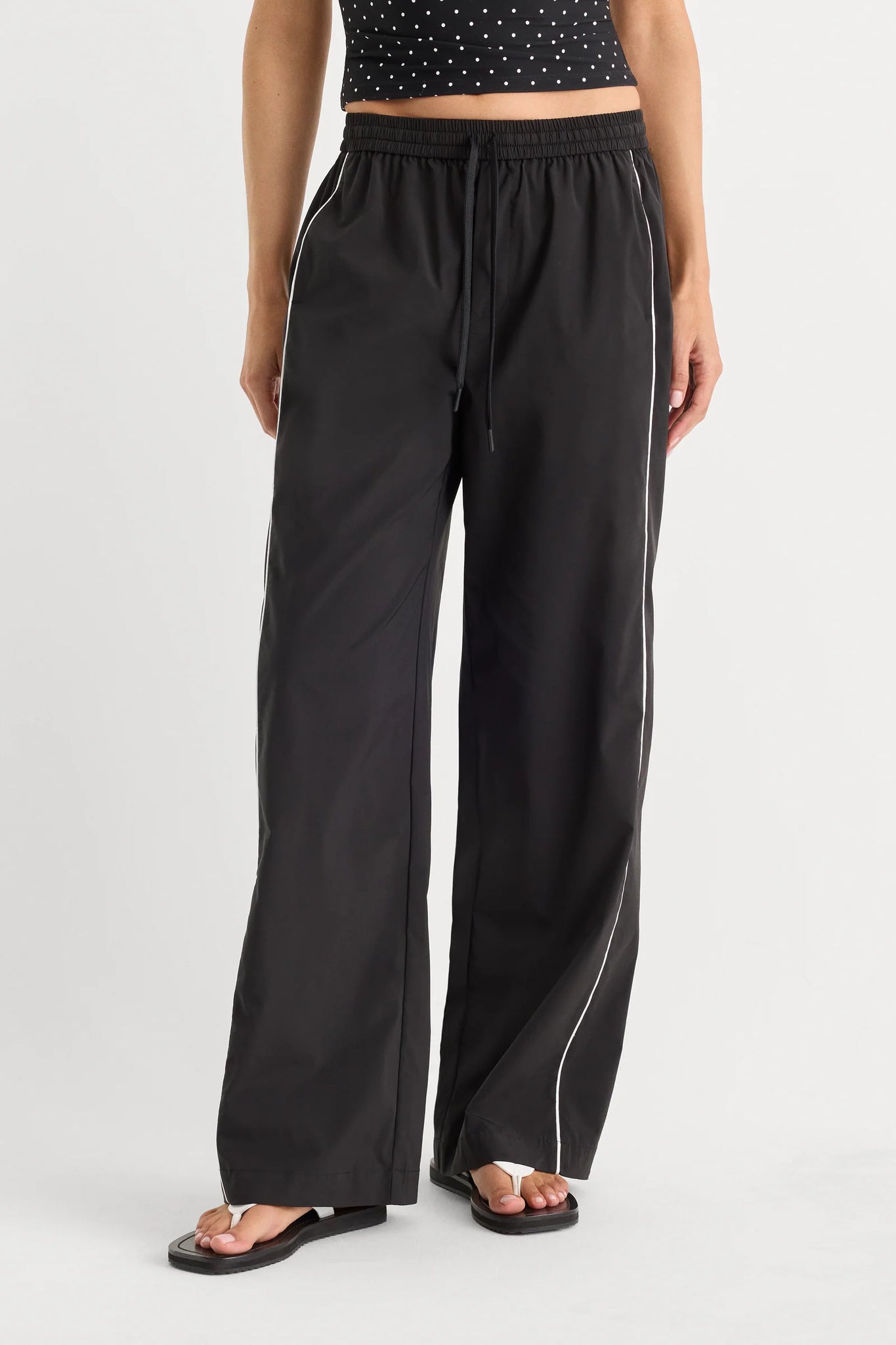 Good American | The Sport Pant in Black