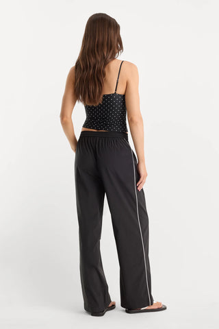 Good American | The Sport Pant in Black
