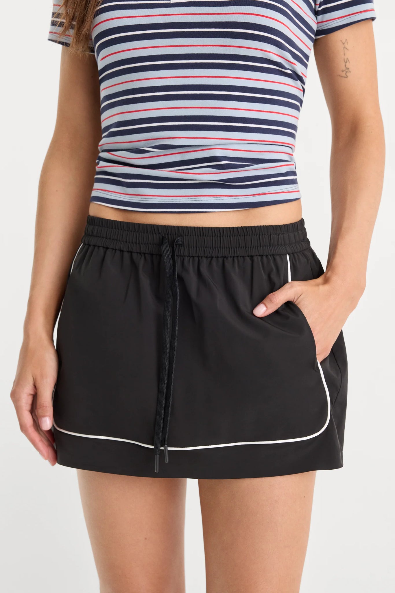 Good American | The Sport Skort in Black