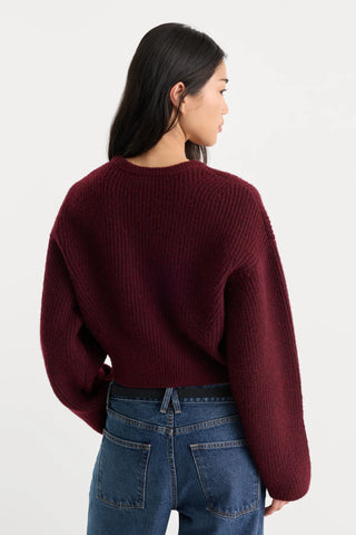 Good American | The Chunky Knit Sweater in Berry Noir