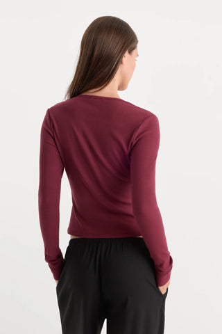 Good American | The Rib V Neck Cardigan in Berry Noir