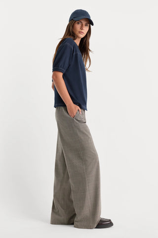 Good American | The Pull on Trouser in Mini Plaid