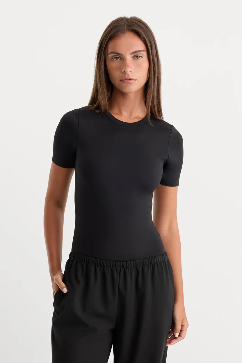 Good American | The Sculpting Modern Bodysuit