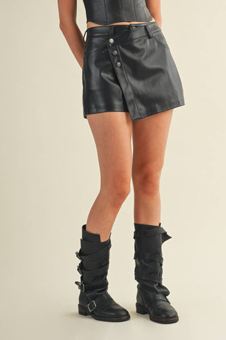 BUTTON WRAP LEATHER SKORT