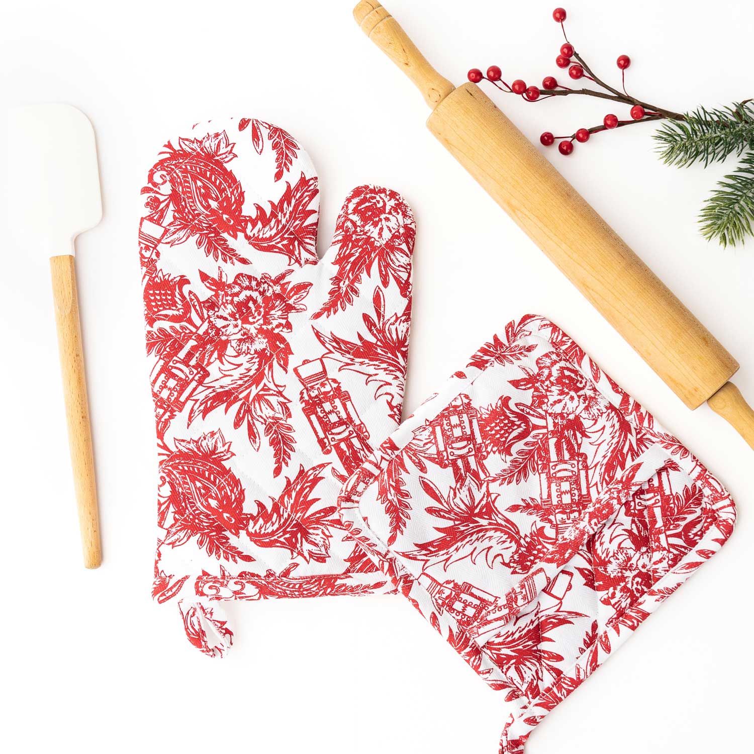 Nutcracker Toile Oven Mitt & Potholder Set