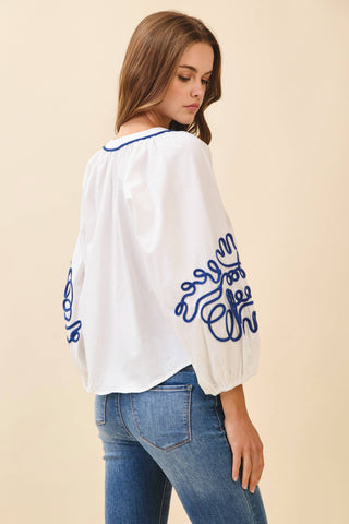 Bold Embroidery Puff Sleeves Blouse