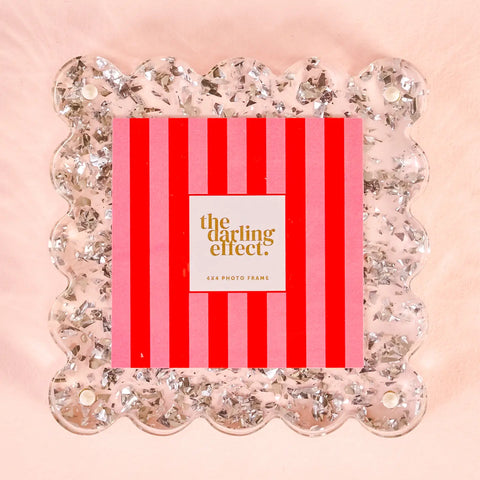 DE | Square Scalloped Acrylic Frame