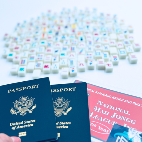 Mini Travel Mahjong | Mini Anywhere Series | White