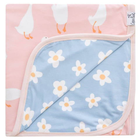 Three-Layer Quilt - Goosie
