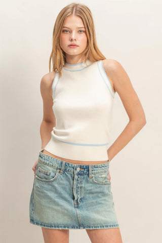 Sleeveless contrast trim top
