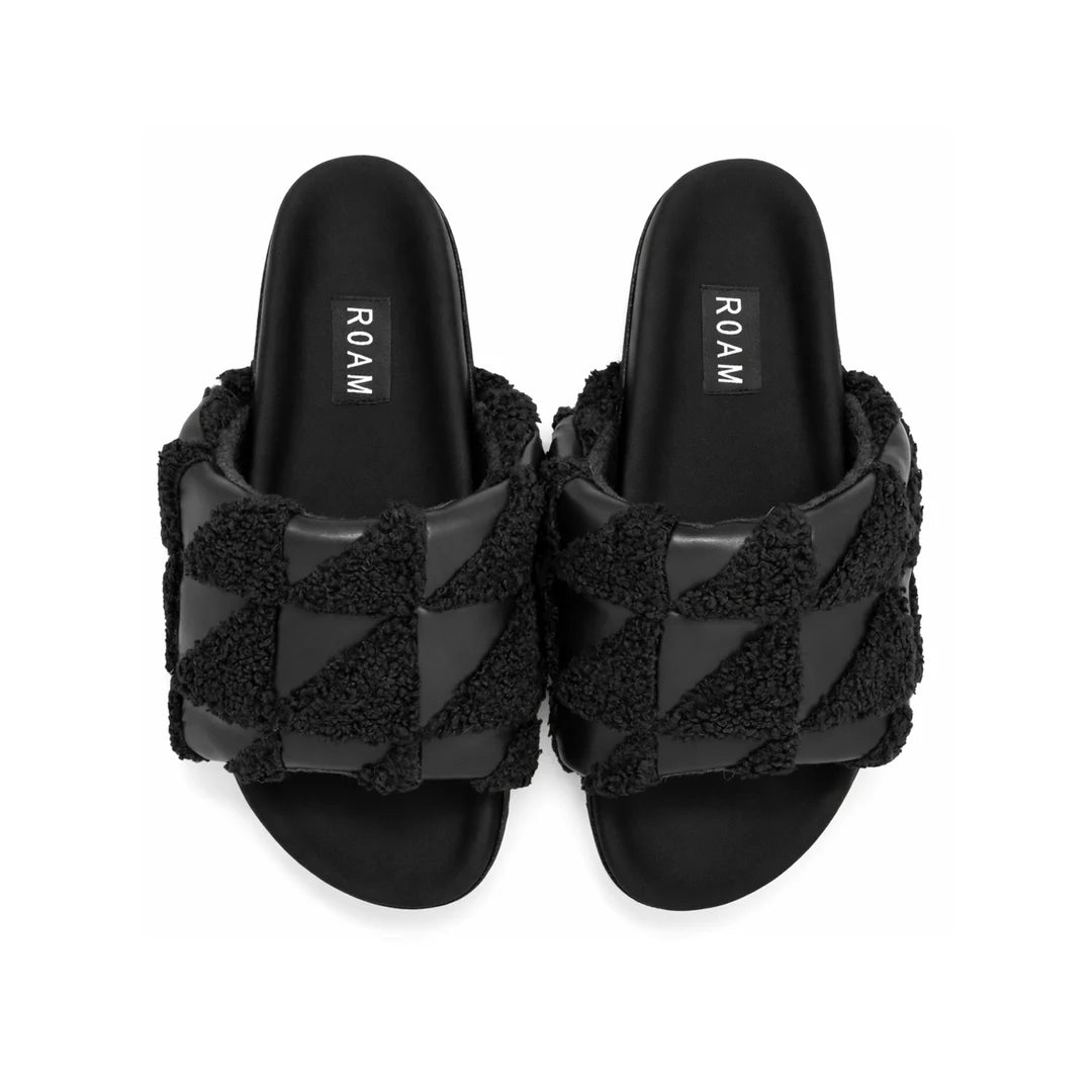 Roam | Fuzzy Delta in Black
