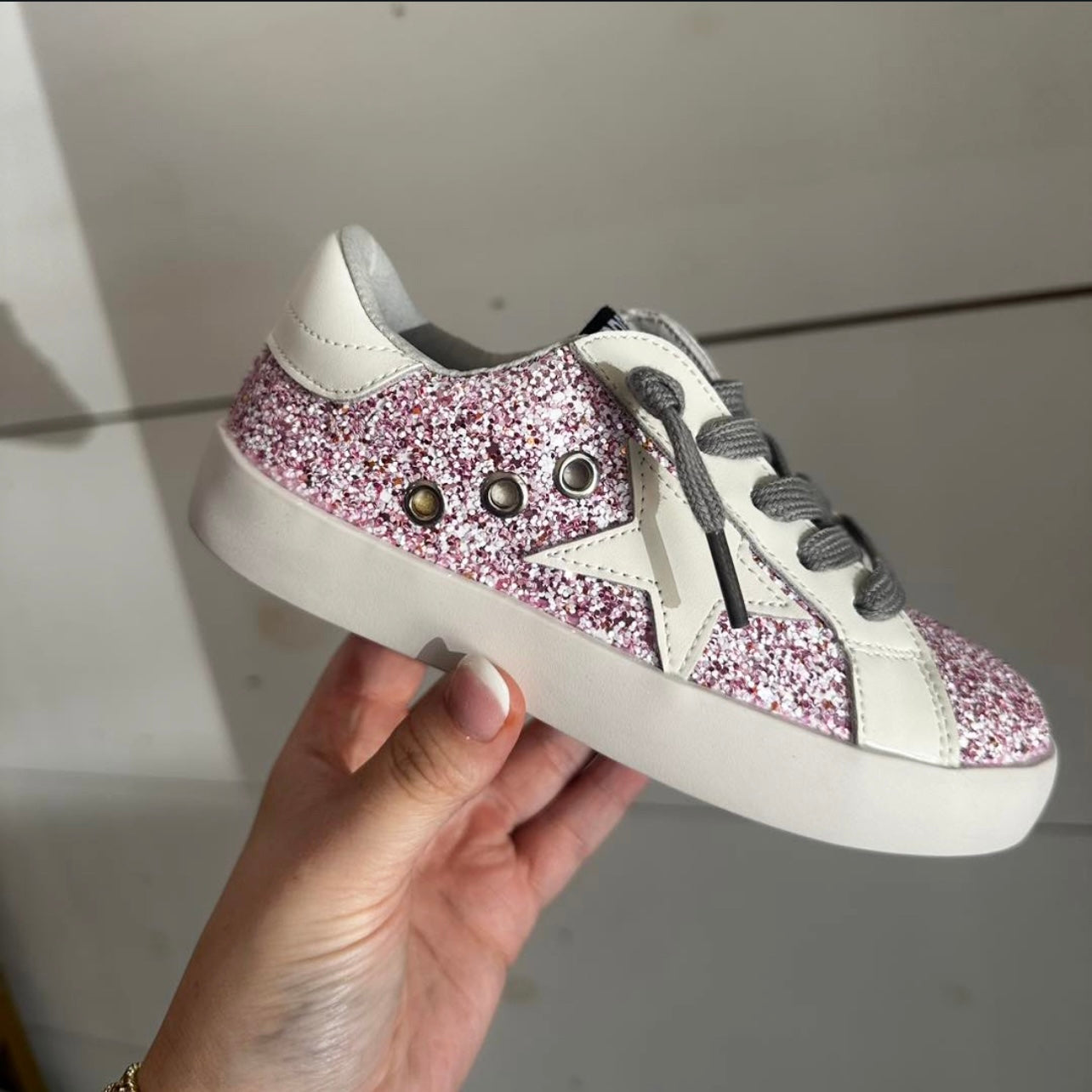 Trendy Sneakers | Pink Glitter