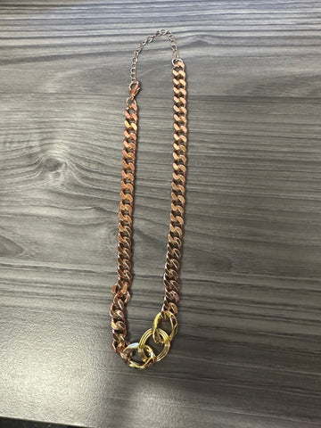*Rose Gold Chain Necklace W/ 3 Big Chain Loops