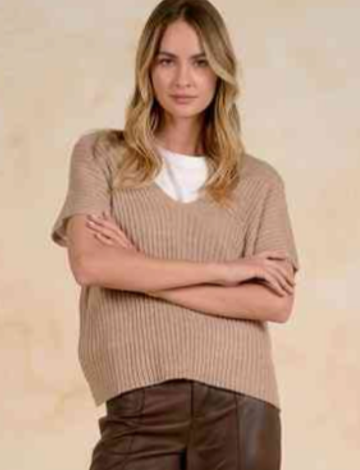 Elan | S/S Sweater in Sand