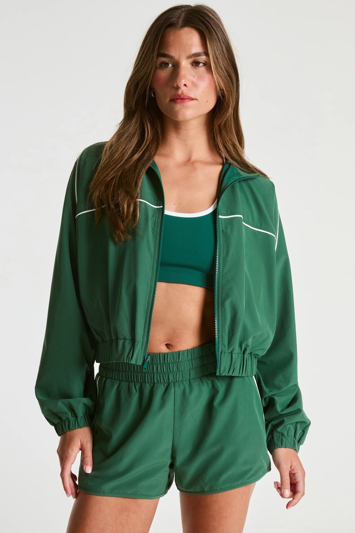 Tennis Windbreaker in Turf/White