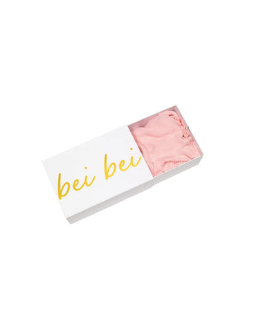 Bei Bei | Ruffle Knit Blanket