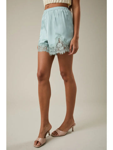 Elastic Waist Mid Rise Lace Trim Shorts