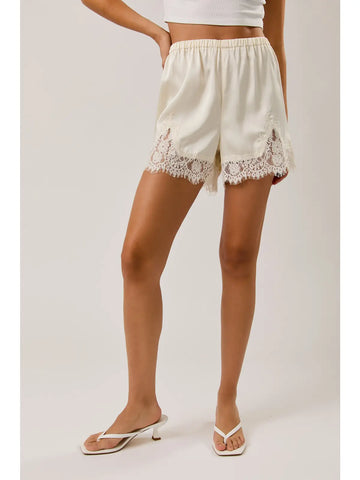 Elastic Waist Mid Rise Lace Trim Shorts