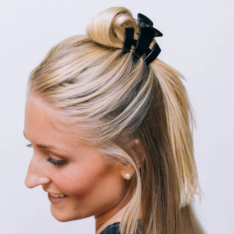 files/classic-jet-black-petite-claw-clip-hair-clips-9775784.webp