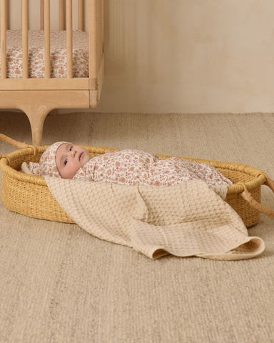 Quincy Mae | Bamboo Baby Gown + Hat Set
