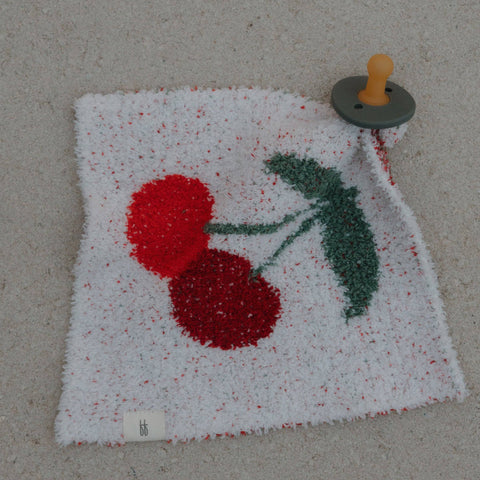 Lovey | Cherry
