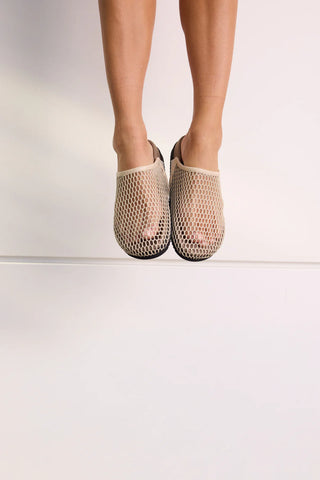 Roam | Mesh Clog