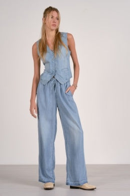 Elan | 2 Vest Button Front