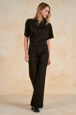 Elan | Crewneck Top in Black