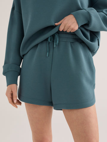 Varley | Coulter High Rise Short 3.5