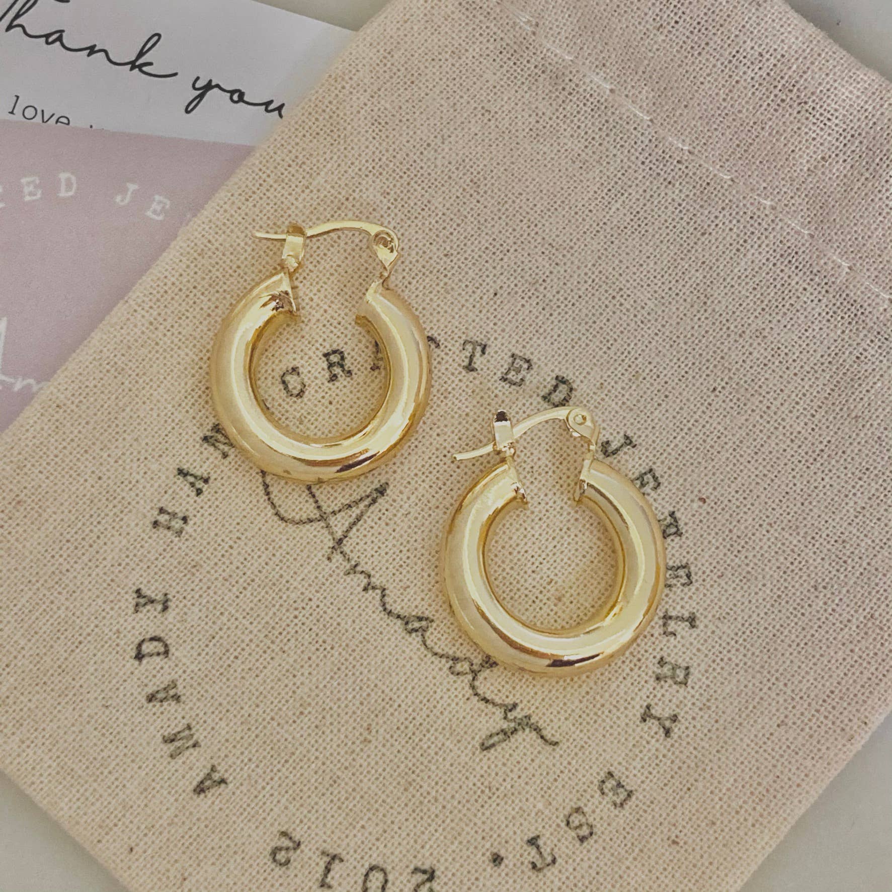 *Thick Hoop Earrings 18k GOLD FILLED 25mm Lightweight WP